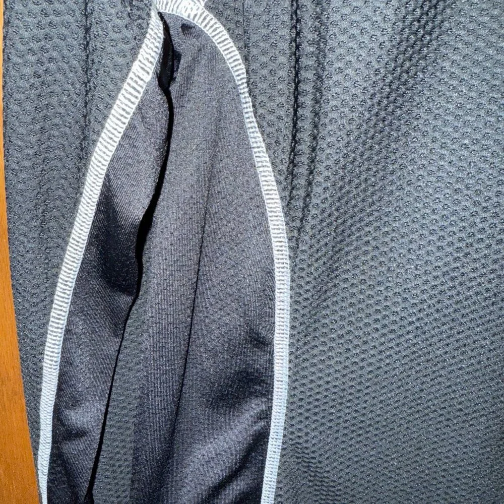 Tory Sport  Mesh Quarter-Zip Pullover Color: Sport Black Size: XL - Picture 7 of 7